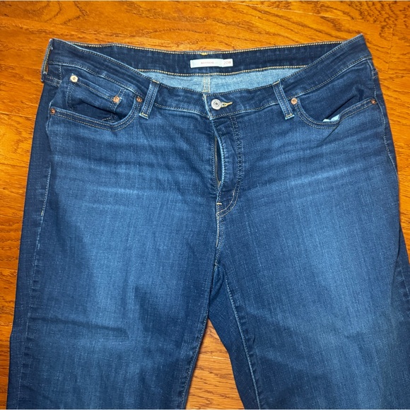 Levi's | Women’s Plus Size Dark Wash Boyfriend Crop Jeans Size 20W - Picture 5 of 10